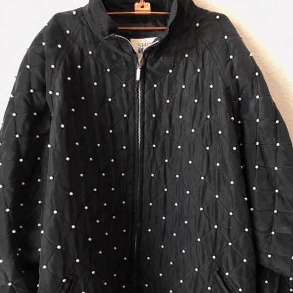Jackets & Blazers - Vintage Large Windbreaker W/Pearls